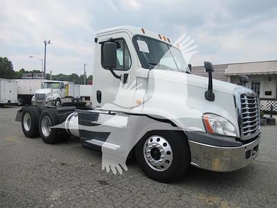 Used 2014 Freightliner Cascadia Detroit Diesel DD15 EV Semi Truck for sale #4FT8885 - photo 1