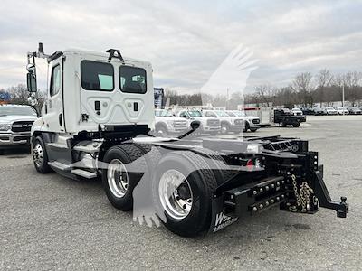Used 2014 Freightliner Cascadia Detroit Diesel DD15 EV Semi Truck for sale #4FT8885 - photo 2