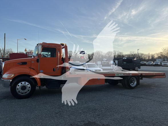 Used 2016 Peterbilt 337 - photo 7