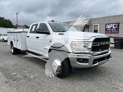 Used 2019 Ram 5500 Crew Cab 4x4 Service Truck for sale #4RT9409 - photo 1