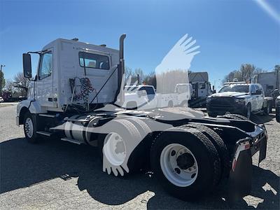 Used 2015 Volvo VNL Volvo D13 Semi Truck for sale #4VT1477 - photo 2