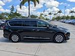 2020 Chrysler Pacifica FWD Minivan for sale #LR135948 - photo 4