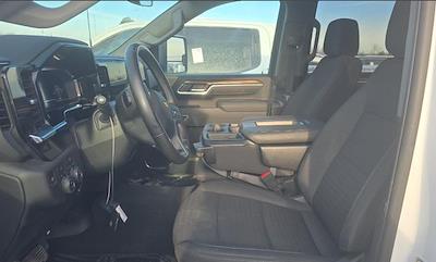 Used 2025 Chevrolet Silverado 2500 - photo 1