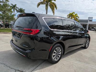 2025 Chrysler Pacifica FWD Minivan for sale #SR563996 - photo 2