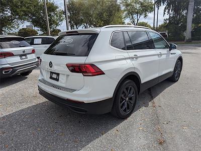 Used 2022 Volkswagen Tiguan 2.0T SE FWD SUV for sale #UV036745 - photo 2