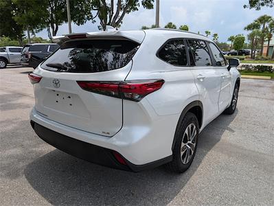 2023 Toyota Highlander FWD SUV for sale #V240350M - photo 2