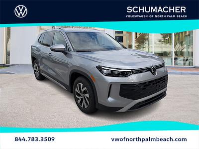Used 2025 Volkswagen Tiguan - photo 1