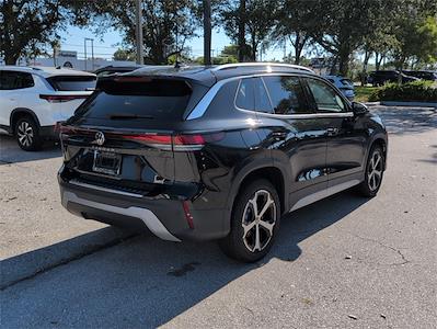 Used 2025 Volkswagen Tiguan - photo 1