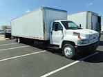Used 2005 GMC TopKick C5500 LO PRO 26' Mickey Box Truck & 44 Regular Cab 4x2 Box Truck for sale #FT90507 - photo 1