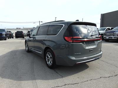 Used 2023 Chrysler Pacifica - photo 1