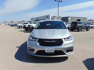 Used 2024 Chrysler Pacifica - photo 1