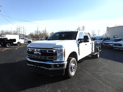 New 2026 Ford F-350 Crew Cab Flatbed Truck for sale #TEC24322 - photo 1