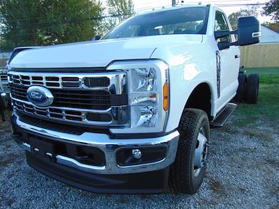 New 2026 Ford F-350 XL Regular Cab 4WD Cab Chassis for sale #TEC97111 - photo 1