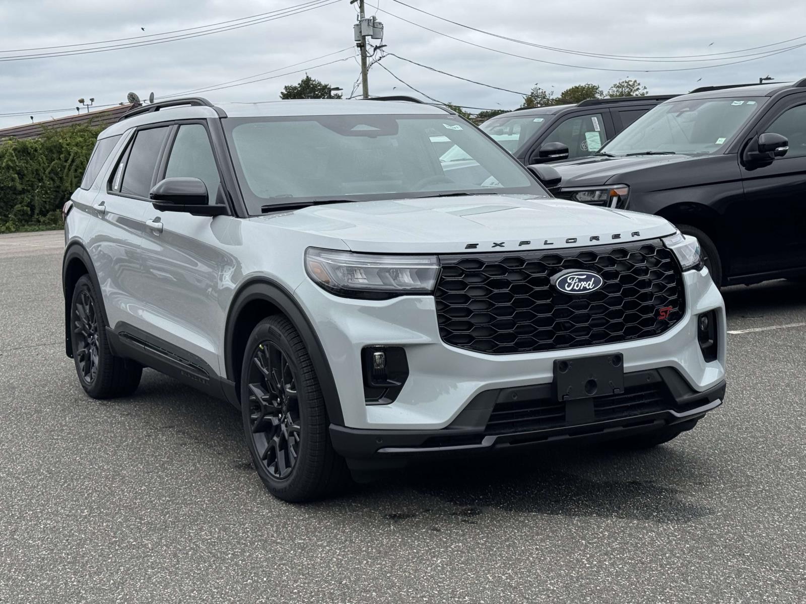New 2027 Ford Explorer - photo 2