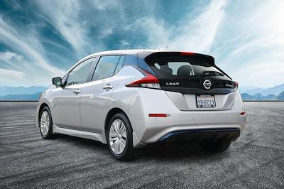 2022 Nissan LEAF FWD, Hatchback for sale #401363A - photo 2