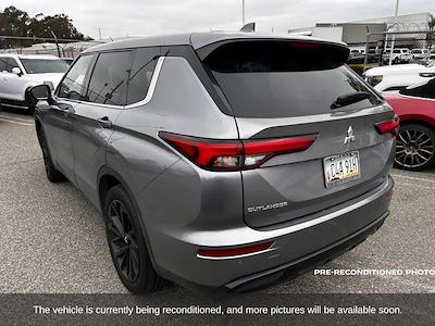 2022 Mitsubishi Outlander 4WD SUV for sale #402206A - photo 2
