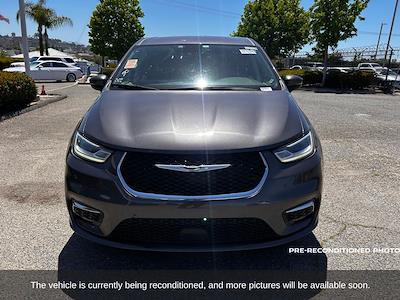 2023 Chrysler Pacifica FWD Minivan for sale #402264J - photo 2