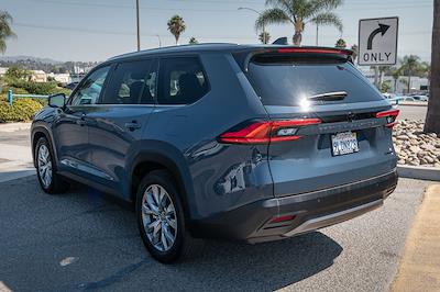 2024 Toyota Grand Highlander DRW FWD SUV for sale #402618A - photo 2