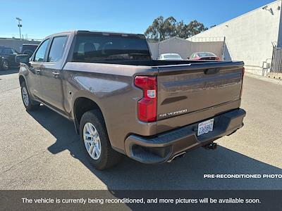 2019 Chevrolet Silverado 1500 Crew Cab 4x4 Pickup for sale #402635A - photo 2