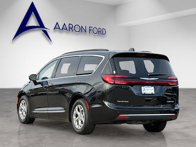 Used 2023 Chrysler Pacifica - photo 1