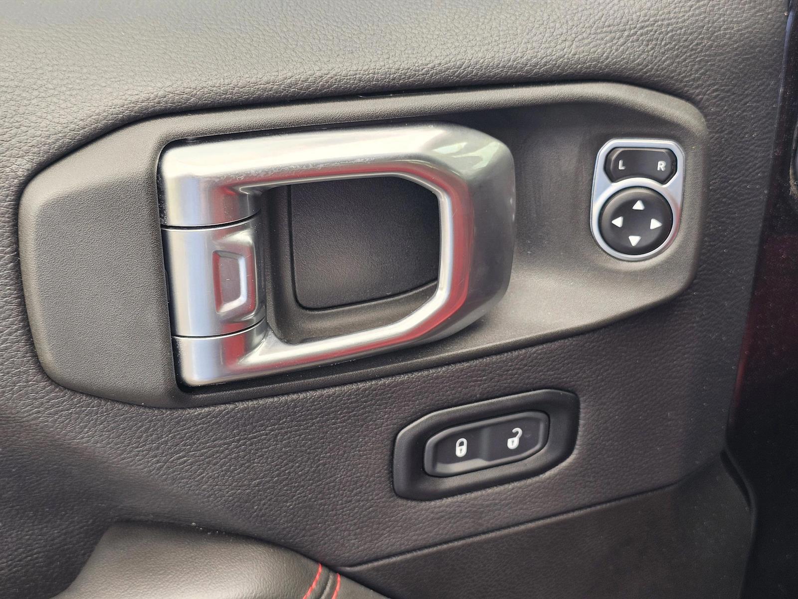 Used 2024 Jeep Wrangler - photo 19