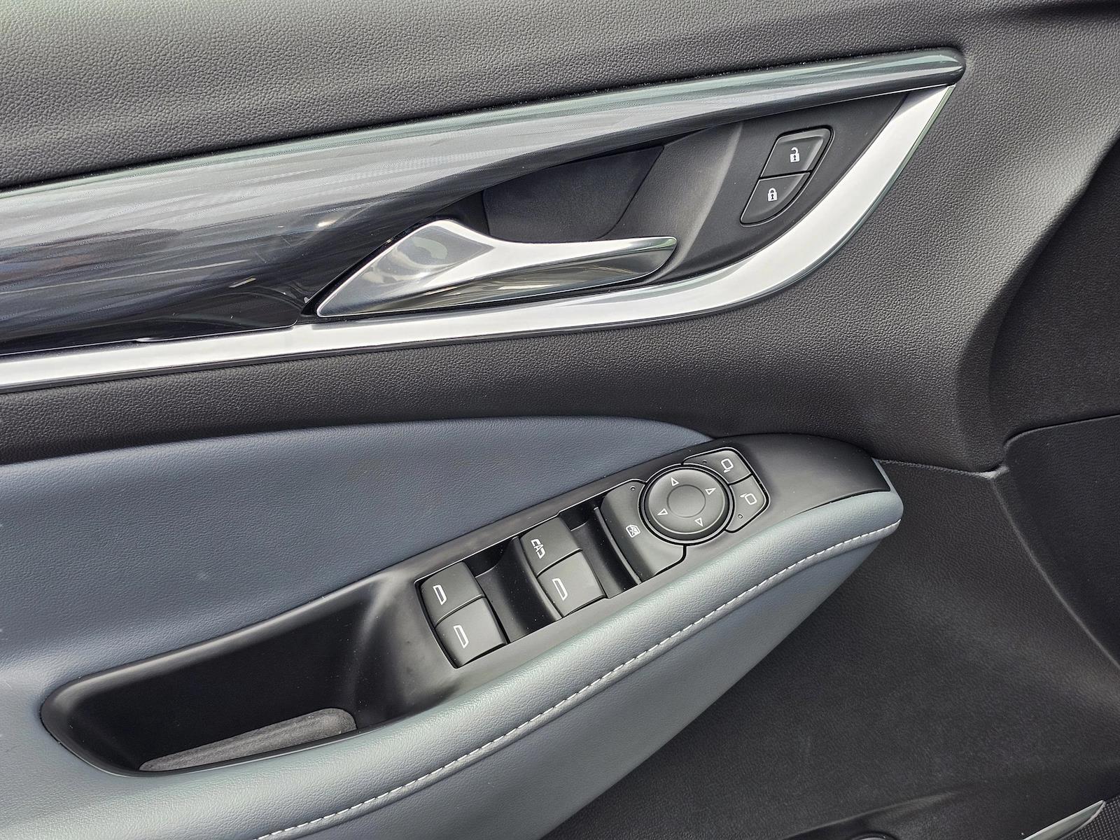 Used 2023 Buick Enclave - photo 15