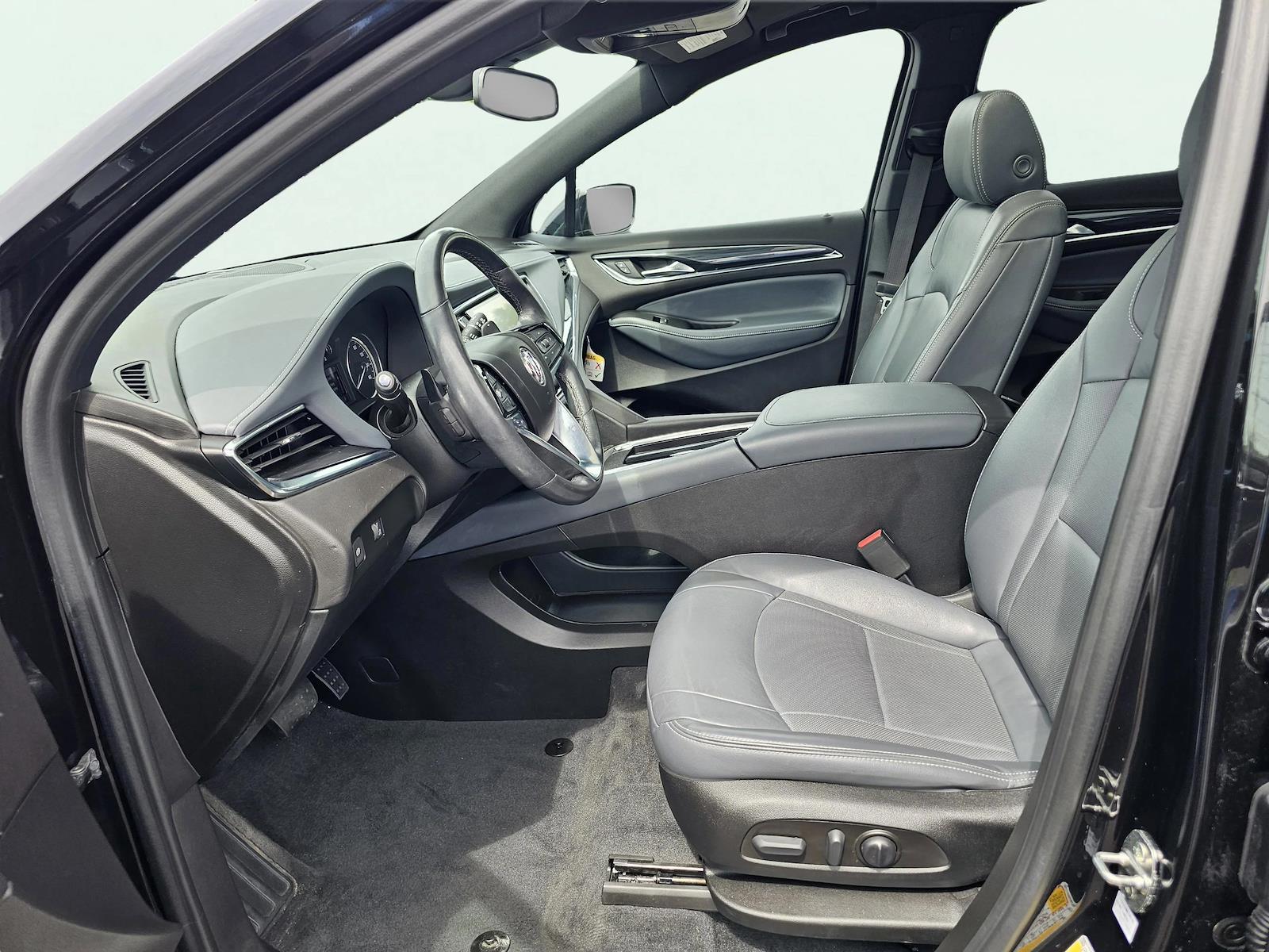 Used 2023 Buick Enclave - photo 16