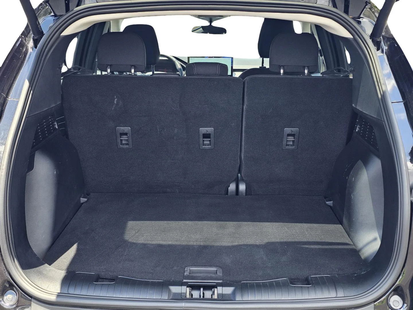 Used 2025 Ford Escape - photo 13