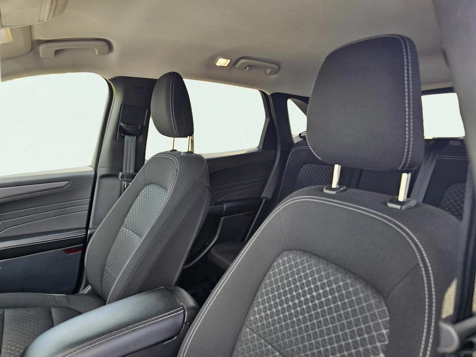 Used 2025 Ford Escape - photo 19