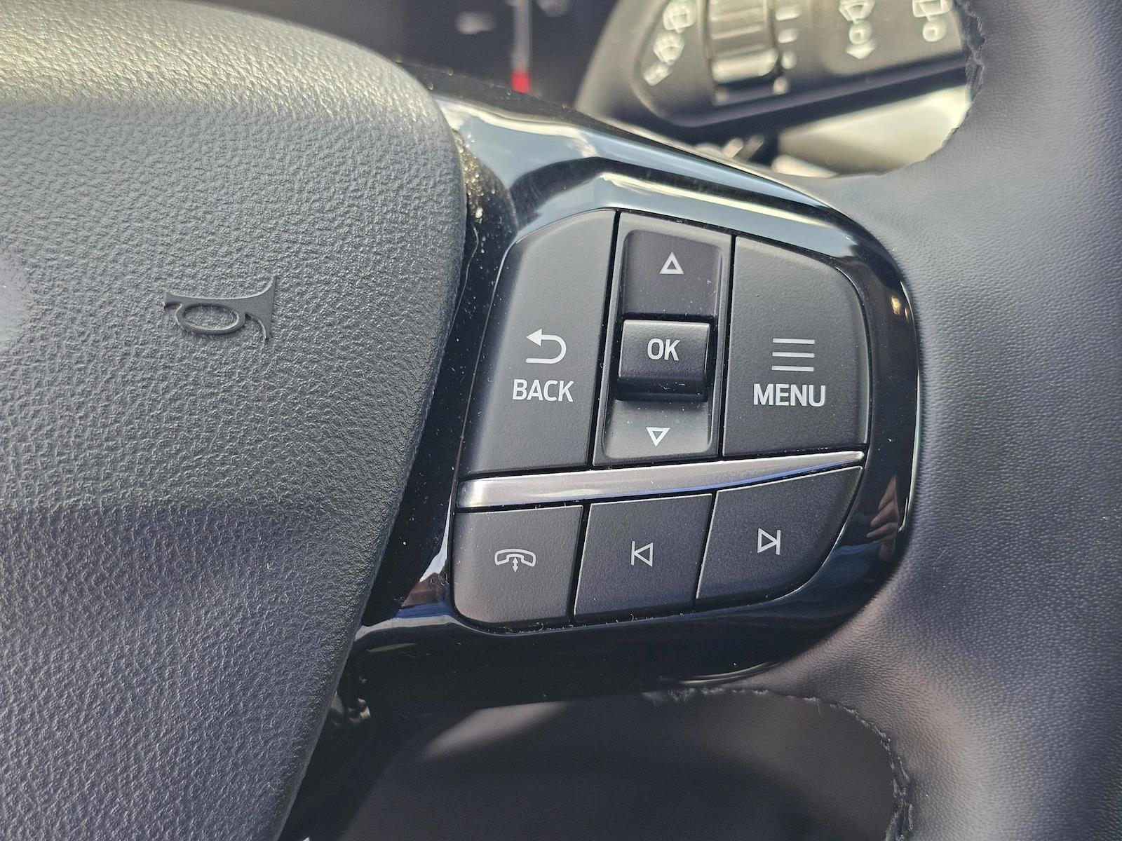 Used 2025 Ford Escape - photo 23
