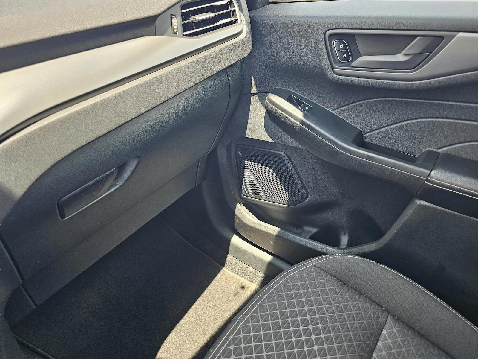 Used 2025 Ford Escape - photo 28