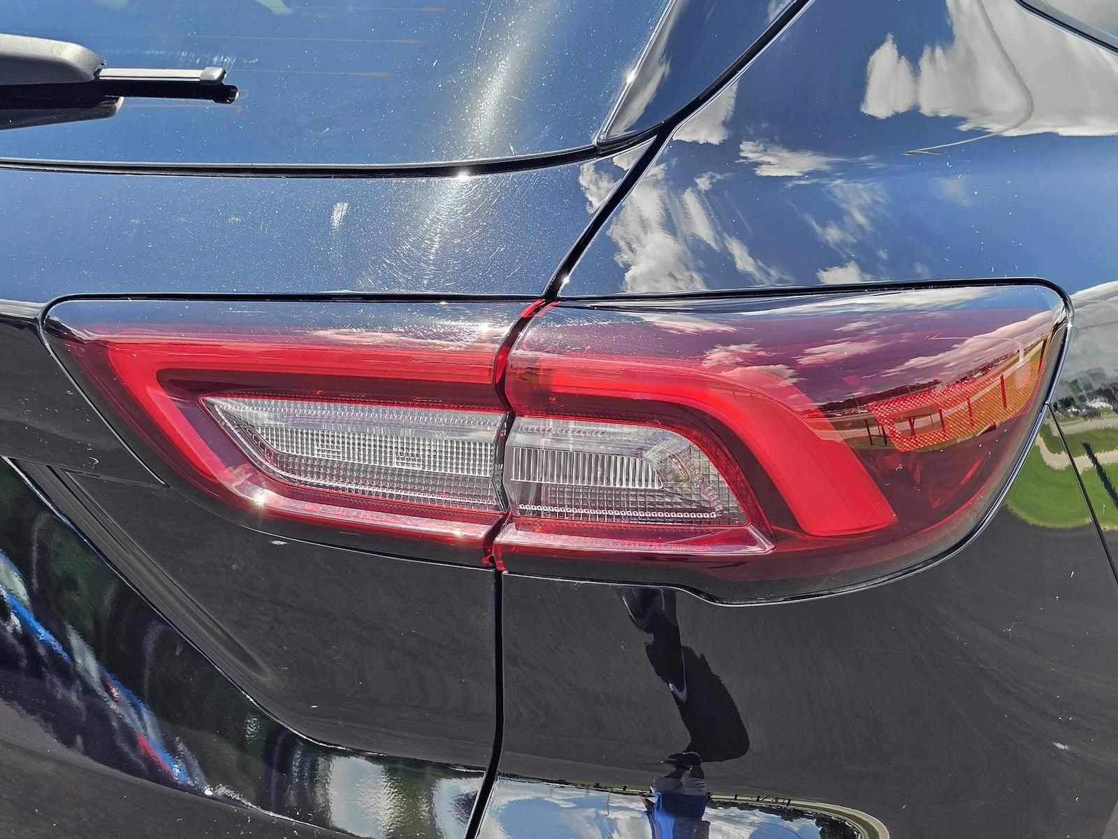 Used 2025 Ford Escape - photo 10