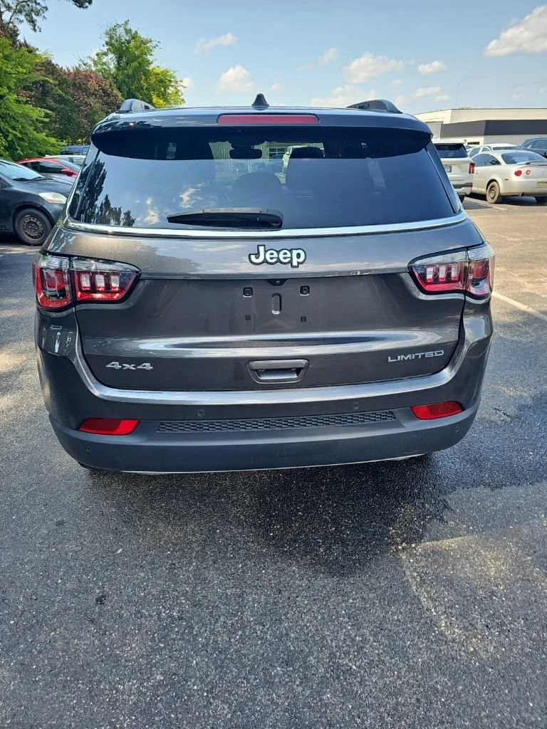 Used 2023 Jeep Compass - photo 2