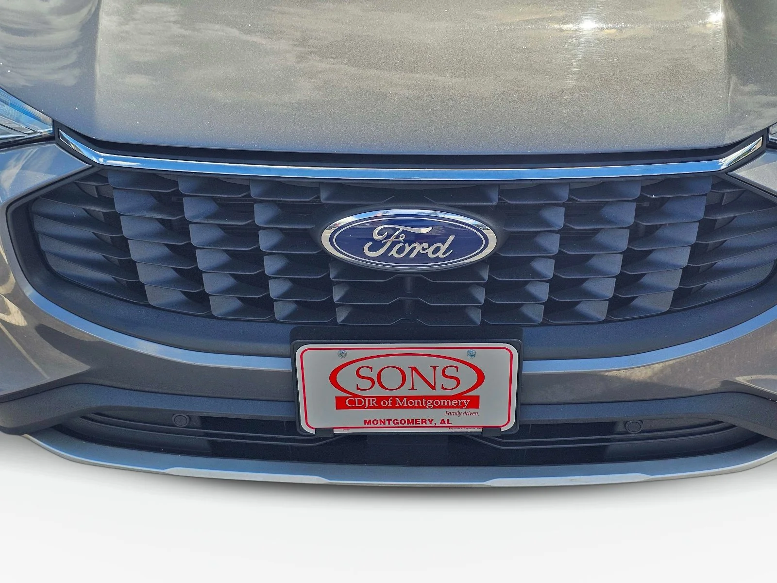 Used 2024 Ford Escape - photo 2