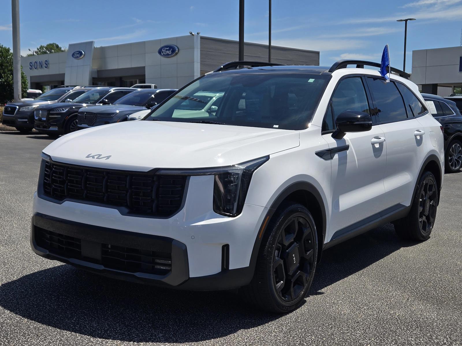 Used 2024 Kia Sorento - photo 1