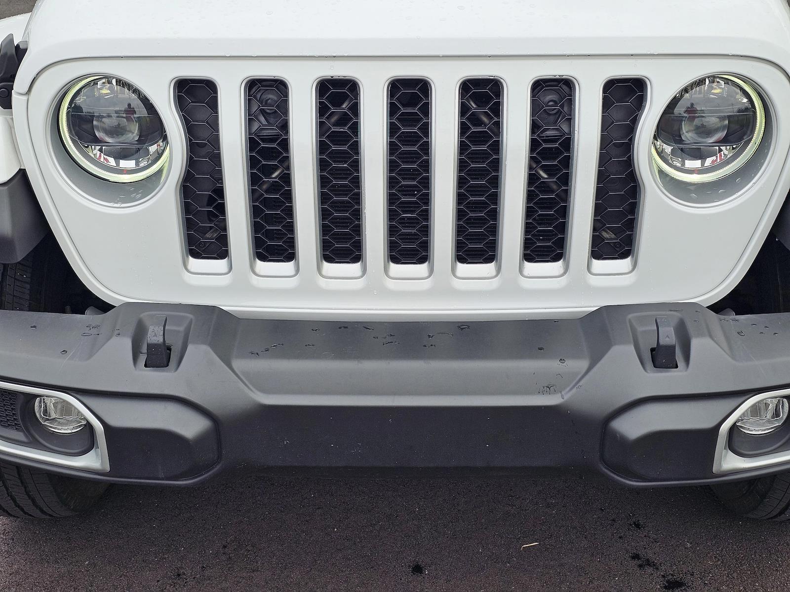 Used 2023 Jeep Gladiator - photo 18
