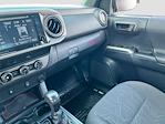 2017 Toyota Tacoma Extra Cab 4WD Pickup for sale #H501751 - photo 20