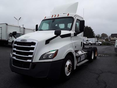 Used 2018 Freightliner Cascadia Detroit Diesel DD15 Semi Truck for sale #221850 - photo 1