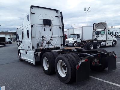 Used 2020 Freightliner Cascadia Cummins X15 Semi Truck with Sleeper Cab for sale #233060 - photo 2