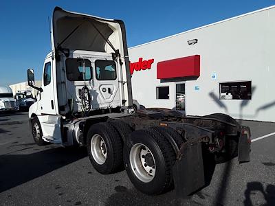 Used 2020 Freightliner Cascadia Detroit Diesel DD15 Semi Truck for sale #270216 - photo 2