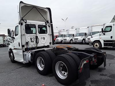 2020 Freightliner Cascadia Day Cab 6x4 Semi Truck for sale #270222 - photo 2