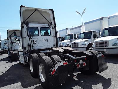 2020 Freightliner Cascadia Day Cab 6x4 Semi Truck for sale #270298 - photo 2