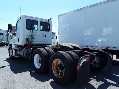 Used 2020 Freightliner Cascadia Detroit Diesel DD15 Semi Truck for sale #290446 - photo 2