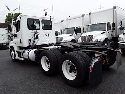 Used 2020 Freightliner Cascadia Detroit Diesel DD15 Semi Truck for sale #290550 - photo 2