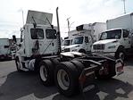 Used 2016 Freightliner Cascadia Cummins ISX Semi Truck for sale #566595 - photo 2