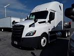 Used 2018 Freightliner Cascadia Detroit Diesel DD15 Semi Truck with Sleeper Cab for sale #578369 - photo 1