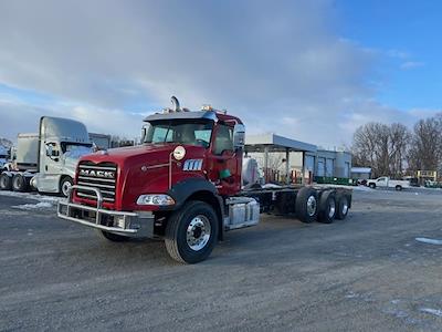 Used 2017 Mack GU813 - photo 1