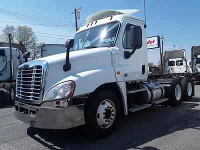 Used 2018 Freightliner Cascadia Detroit DD13 Semi Truck for sale #744646 - photo 1