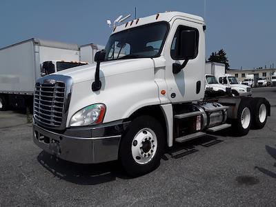 Used 2018 Freightliner Cascadia Detroit Diesel DD15 Semi Truck for sale #744755 - photo 1
