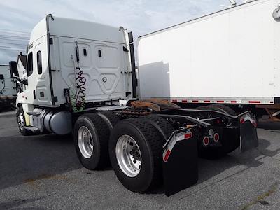 Used 2019 Freightliner Cascadia Detroit Diesel DD15 Semi Truck with Sleeper Cab for sale #809838 - photo 2
